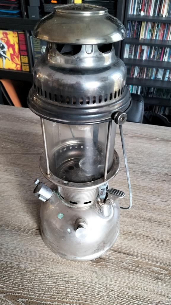 Petroleum lamp met doos, Antiek en Kunst, Ophalen of Verzenden