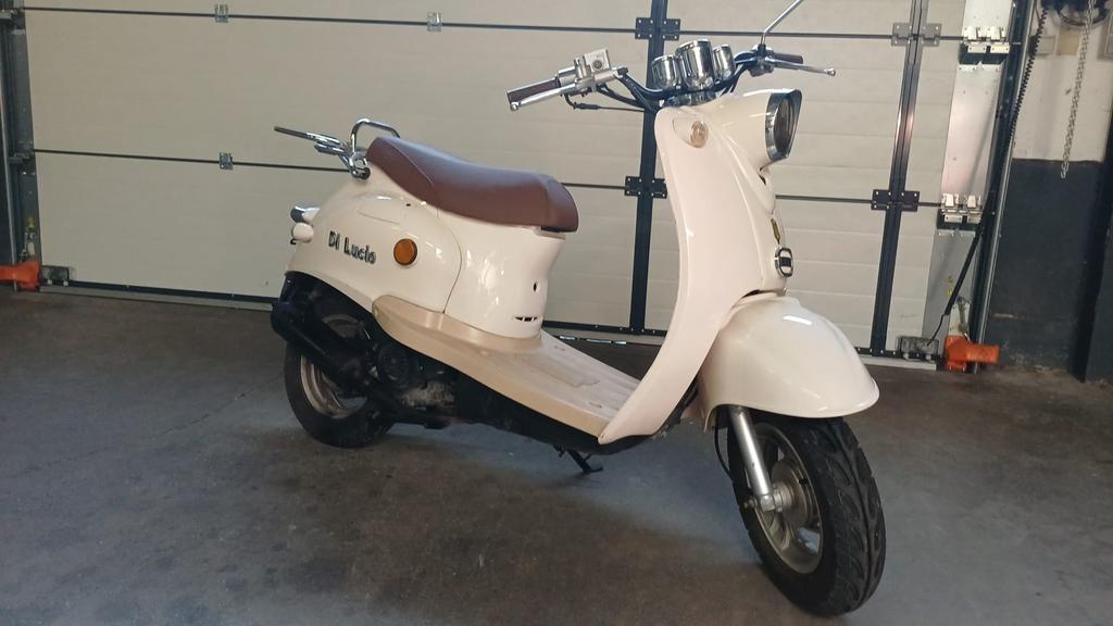 Scooter di lucio  b classe 50cc, Fietsen en Brommers, Ophalen, Gebruikt, Di lucio, Klasse B (45 km/u)