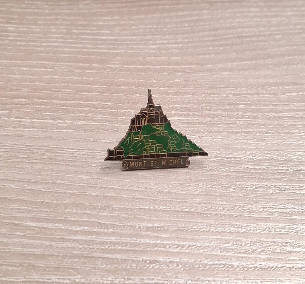PIN - LE MONT SAINT MICHEL - FRANCE - FRANKRIJK, Verzamelen, Verzenden, Gebruikt, Stad of Land, Speldje of Pin