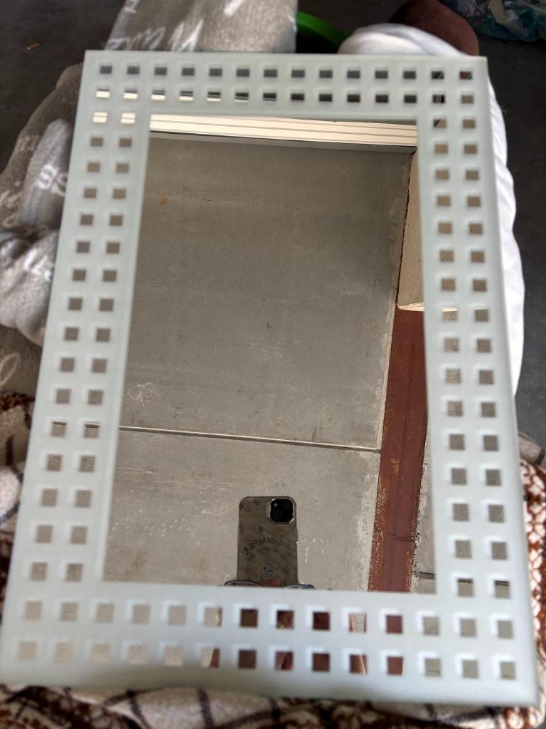 Rechthoekige wandspiegel voor €10, Ophalen, Minder dan 50 cm, Zo goed als nieuw, Minder dan 100 cm