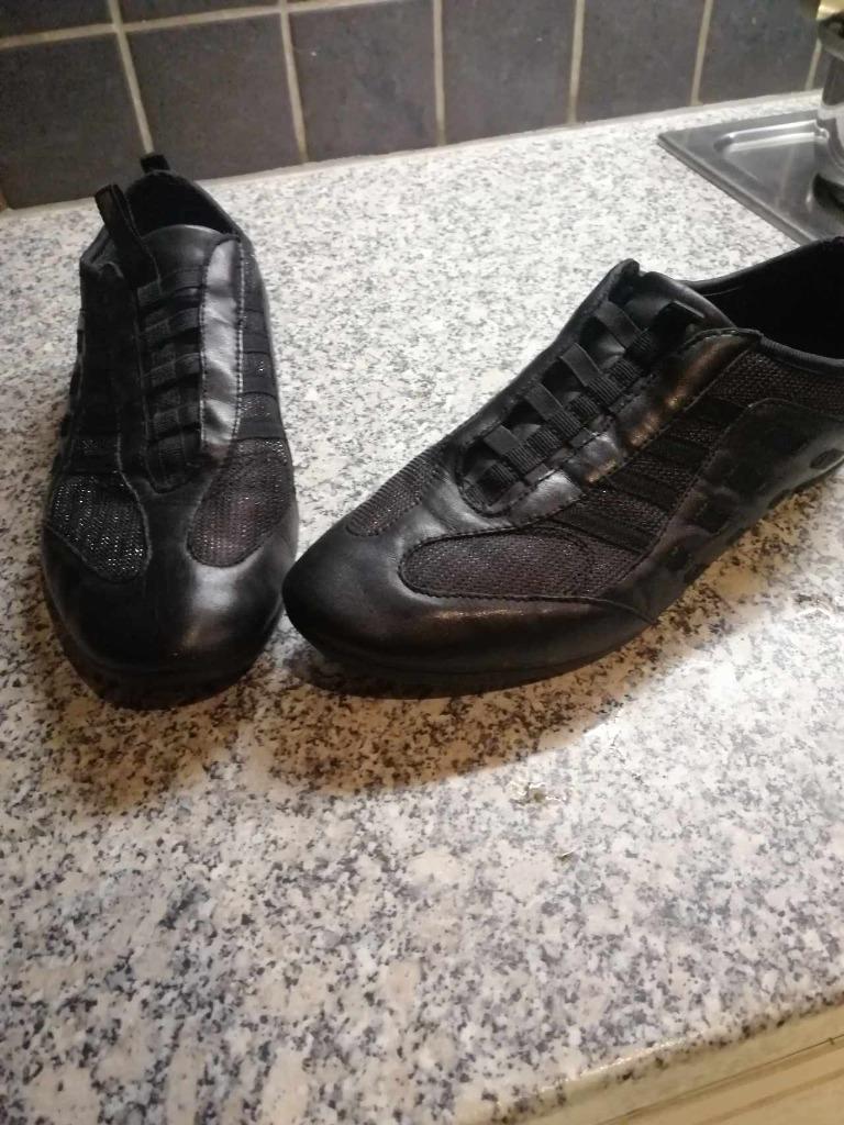 Schoenen zwart  merk geox – maat 39 Duur in aankoop, Geox, Zwart, Ophalen of Verzenden, Gedragen