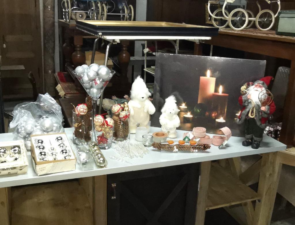 grand lot de boules de Noël, Père Noël, ours polaires, vases, Enlèvement ou Envoi, Comme neuf