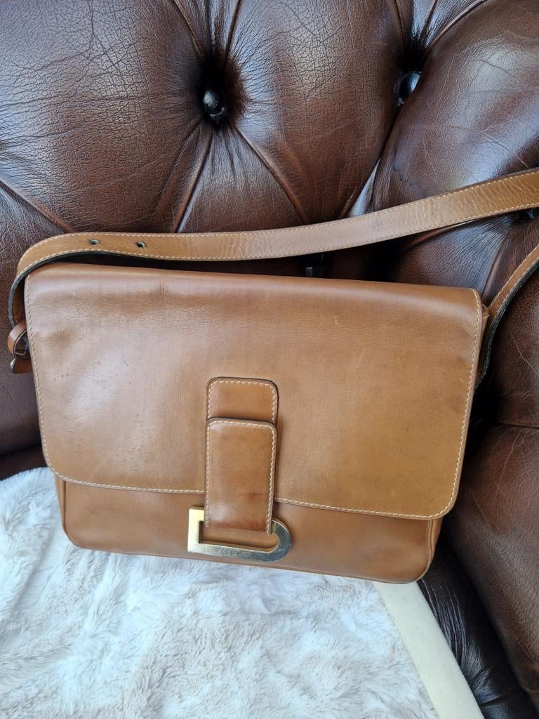 Vintage Delvaux 'le poirier' en cuir naturel, Bijoux, Sacs & Beauté, Sacs | Sacs à bandoulière, Enlèvement ou Envoi, Utilisé