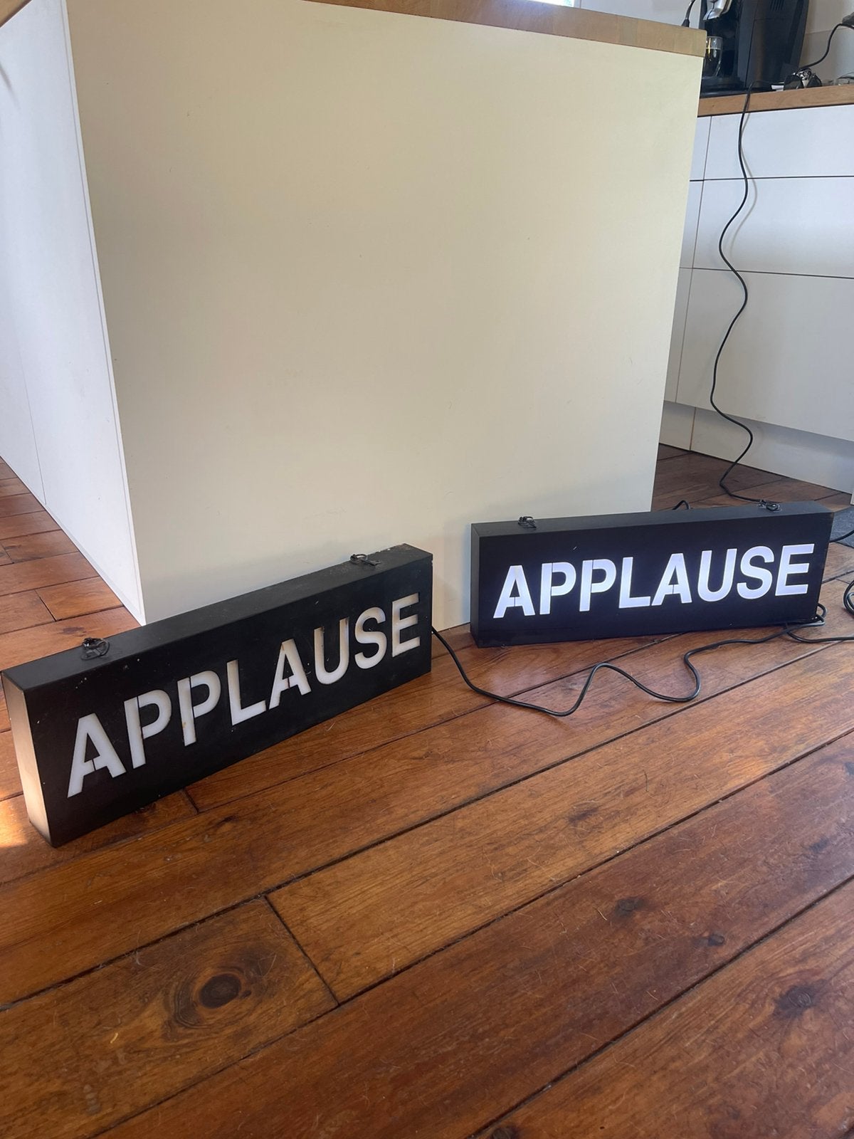 Lichtbakken ‘applause’, Verzenden