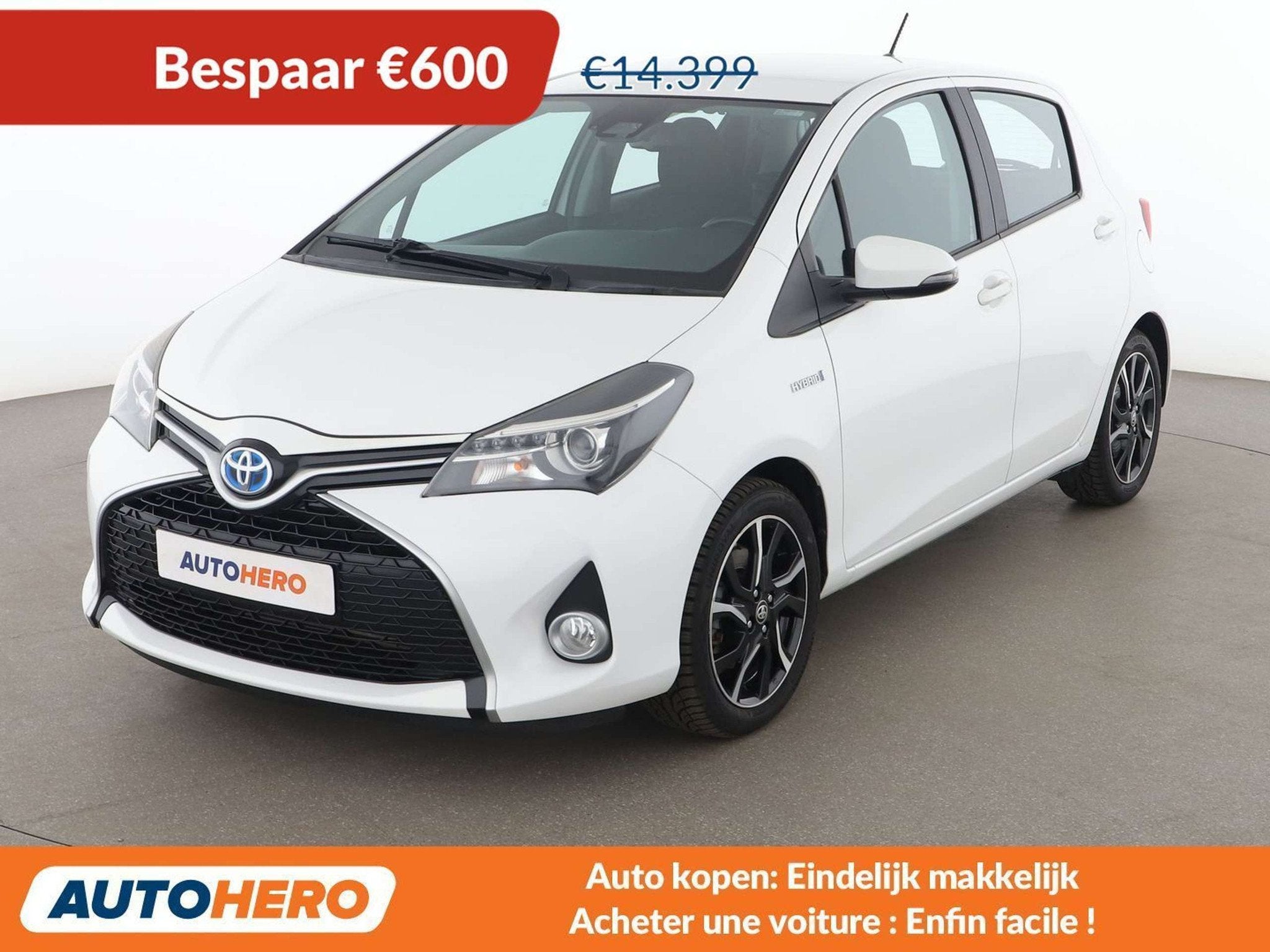 Toyota Yaris 1.5 Hybrid Comfort (bj 2017, automaat), Auto's, Gebruikt, Zwart, Parkeersensor, Wit