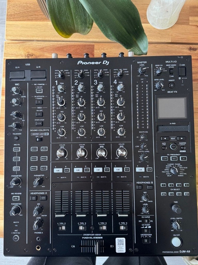 Pinoeer DJM-A9 mixer, Muziek en Instrumenten, Ophalen of Verzenden