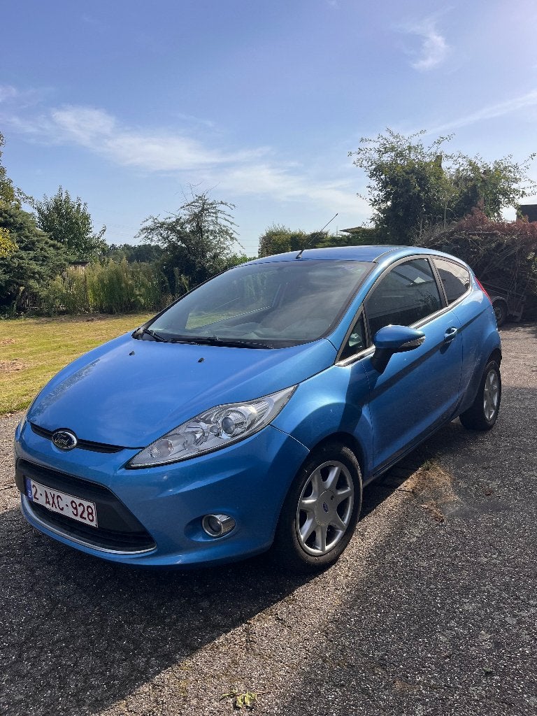 Ford fiesta, Autos, 1242 cm³, Rétroviseurs électriques, Boîte manuelle, Noir