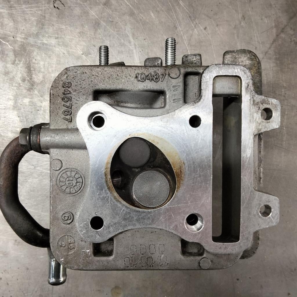 Cilinderkop gereviseerd Piaggio 4t 2v ,past op vespa ,zip, Ophalen of Verzenden, Zo goed als nieuw, Cilinder, Piaggio