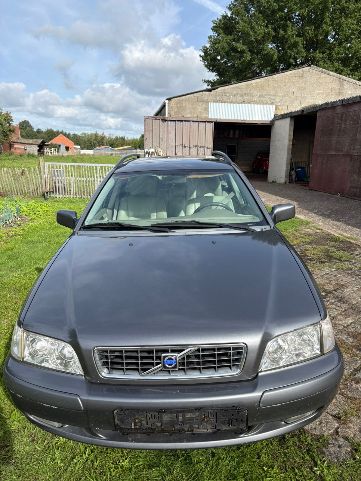 Volvo v40 VANDAAG AF TE HALEN, Auto's, Particulier, V40, Te koop, Trekhaak