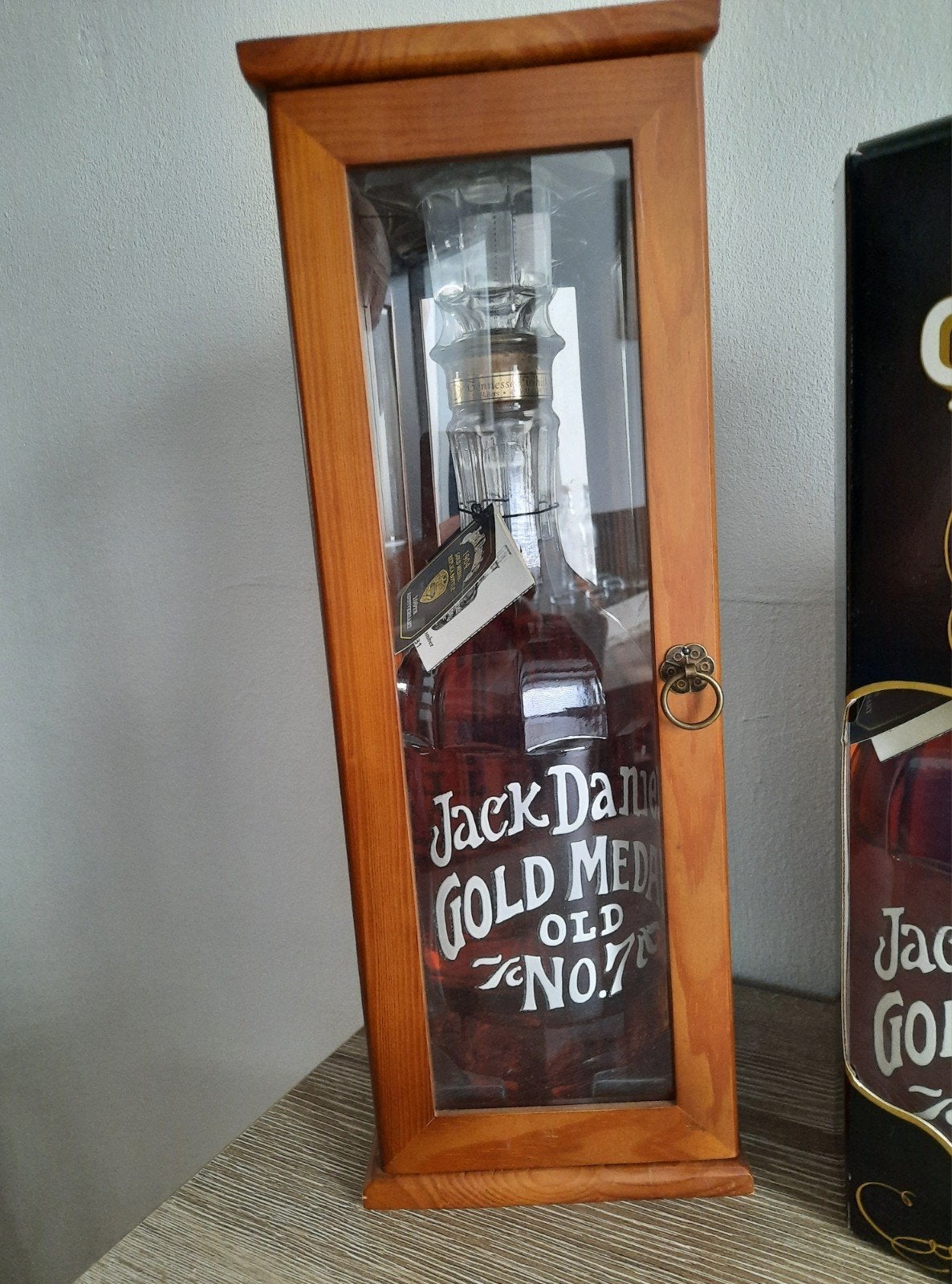 Jack daniels, Ophalen