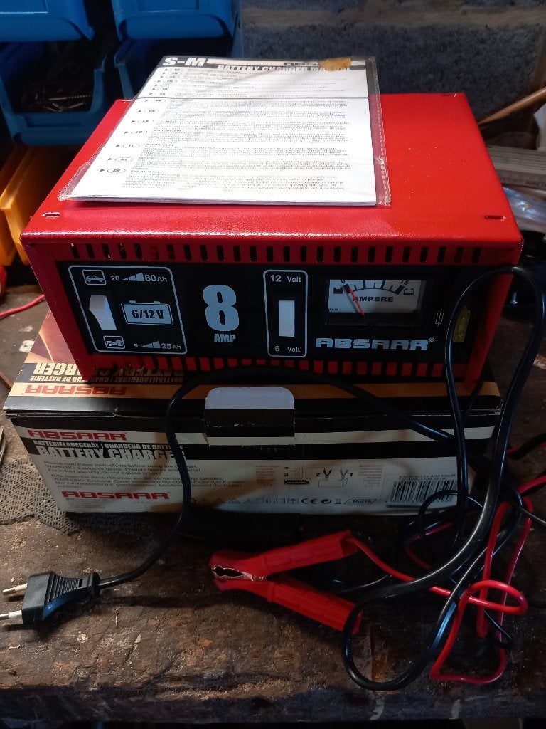 Chargeur de batterie 6/12v 8A, Enlèvement, Neuf