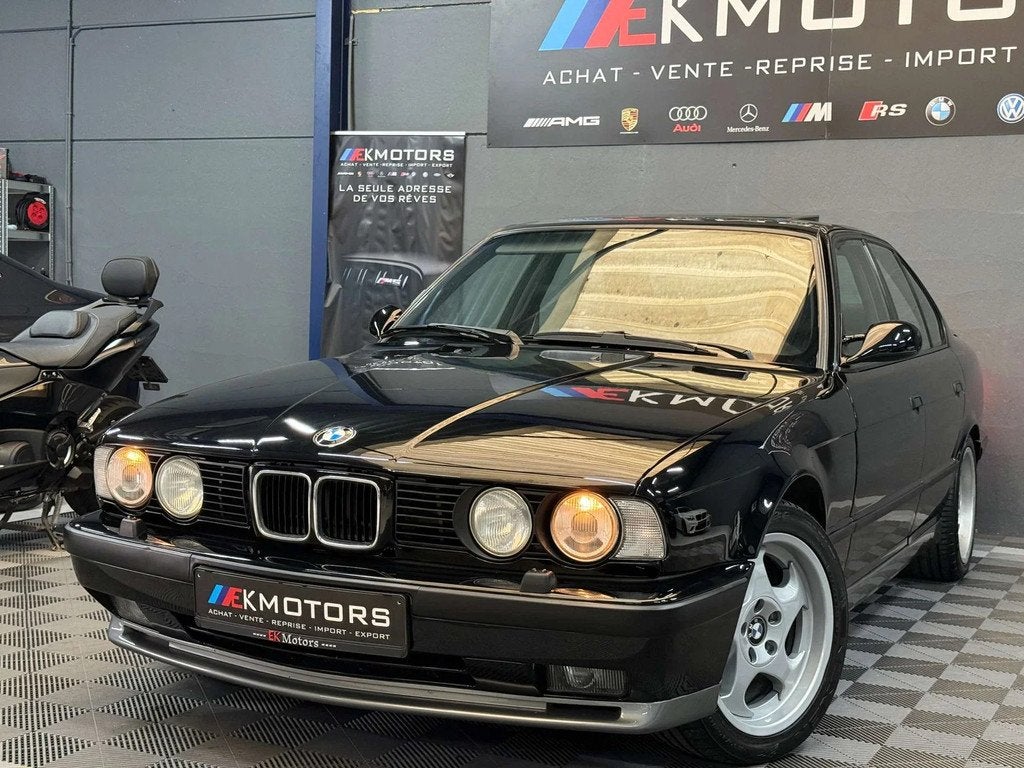 BMW M5 3.8 EDC SUPERSPRINT TOIT OUVRANT (bj 1993), Auto's, Oldtimers, Bedrijf, Te koop, ABS, Airbags, Airconditioning, Alarm, Automatische klimaatregeling