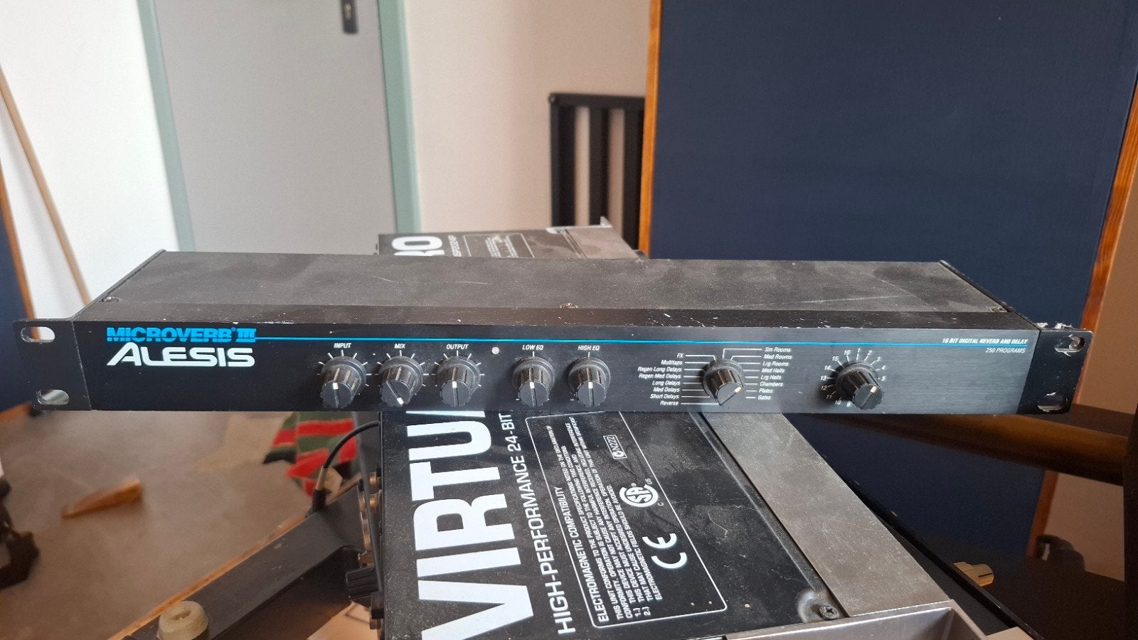 Alesis Microverb III, Musique & Instruments, Enlèvement