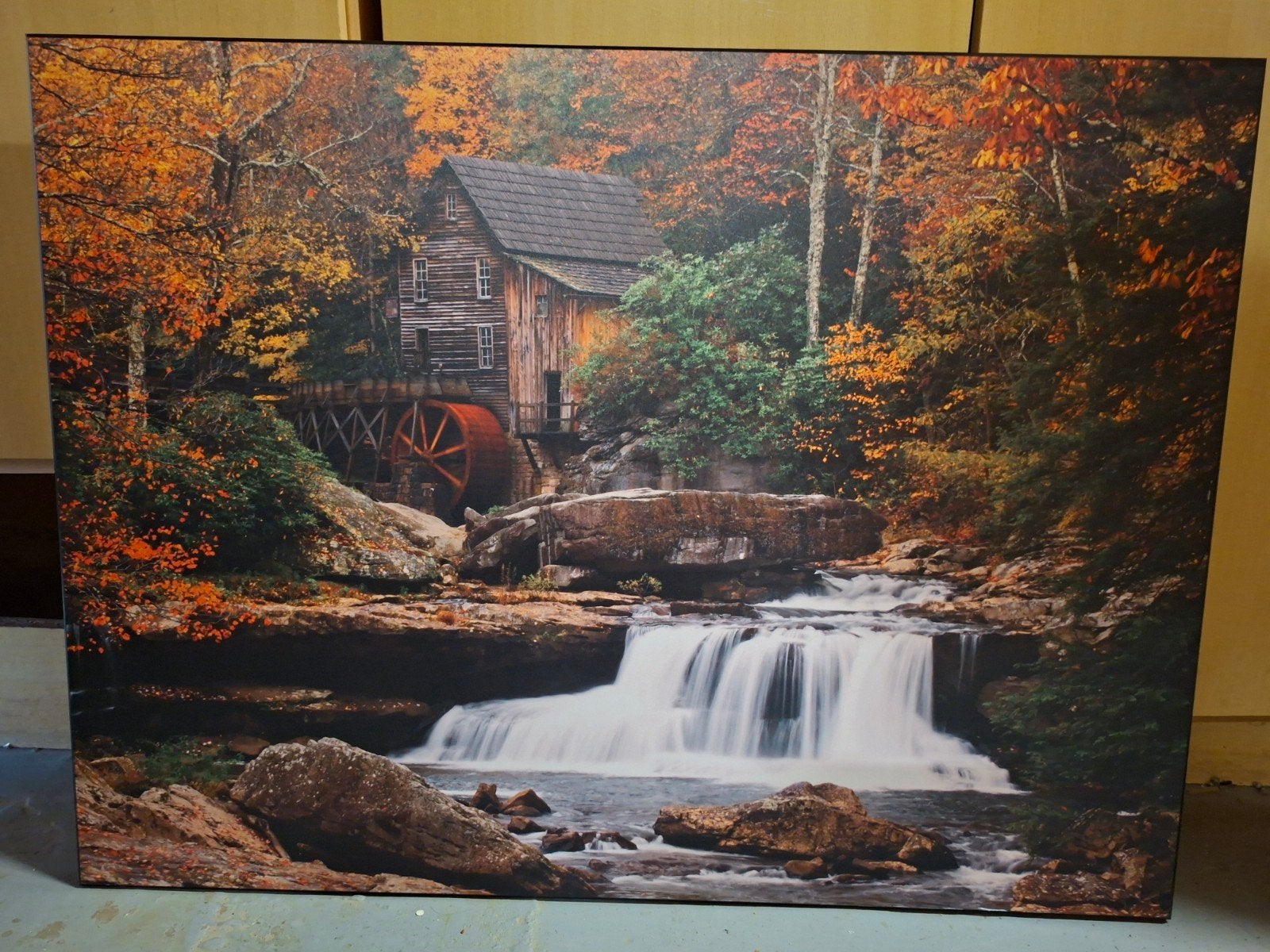 tableau d automne moulin et cascade 81x60, 50 – 75, Comme neuf, 75 à 100 cm, Enlèvement
