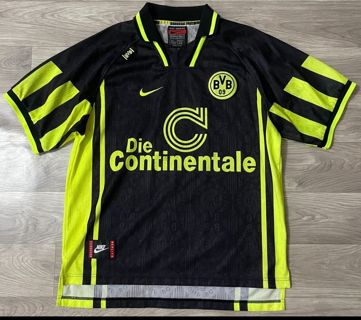 Borussia Dortmund Voetbal Uitshirt Origineel 1996, Enlèvement ou Envoi