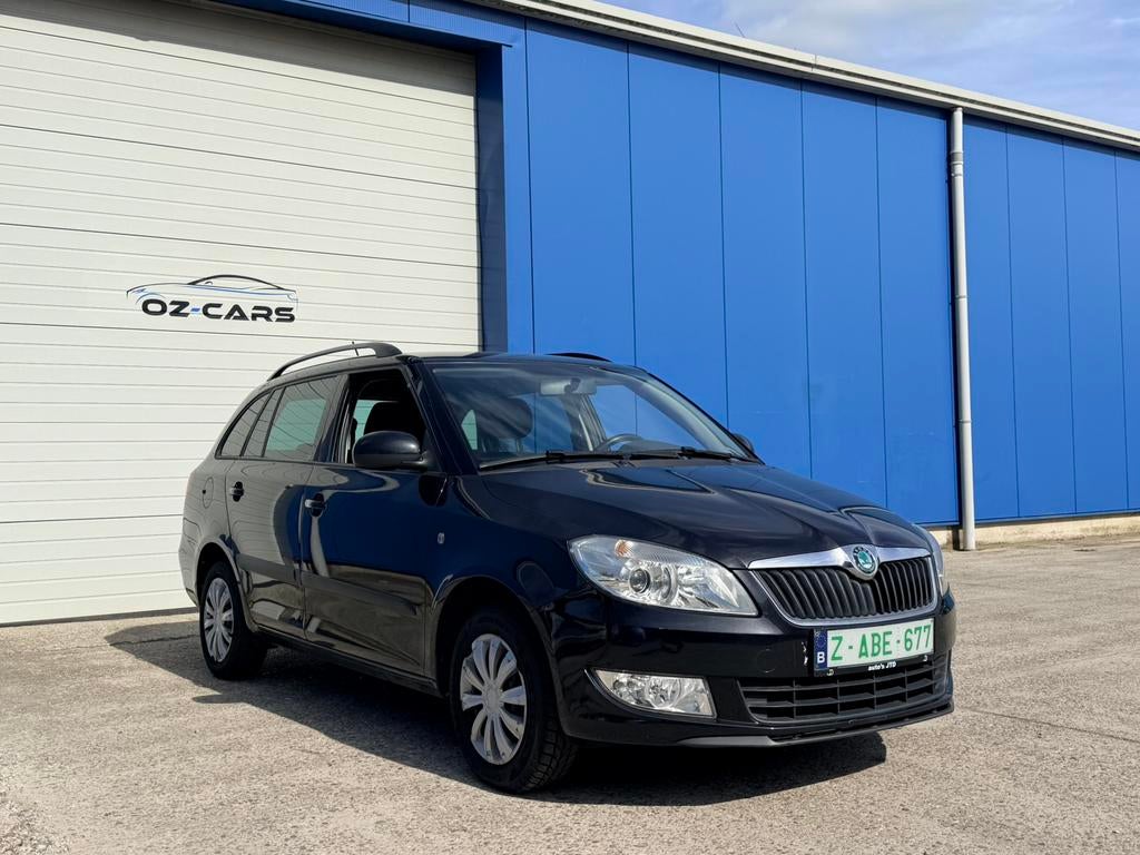 SKODA FABIA 2013/10 NIEUWE KETTING 144000km 1 jaar garantie, Auto's, 5 deurs, 3 cilinders, Onderhoudsboekje, Fabia