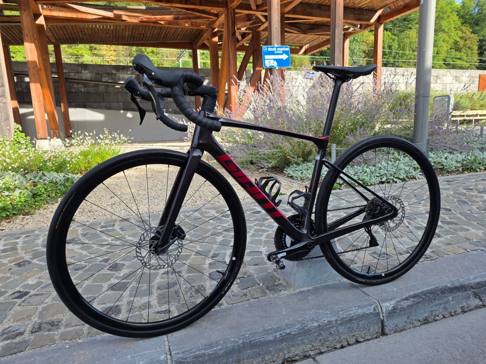 Giant Defy Advanced 2 2024 carbon, Ophalen, Carbon, Giant