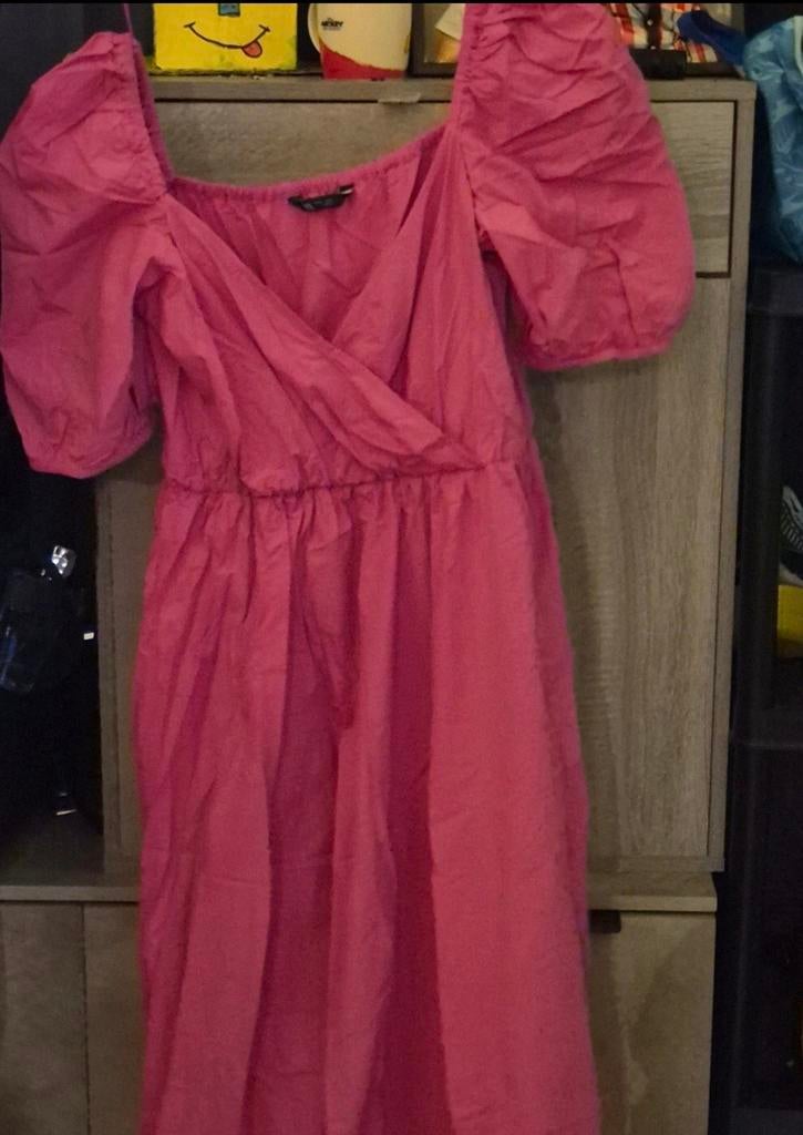 Roos kleed, Kleding | Dames, Zara, Maat 42/44 (L), Cocktailjurk, Ophalen of Verzenden