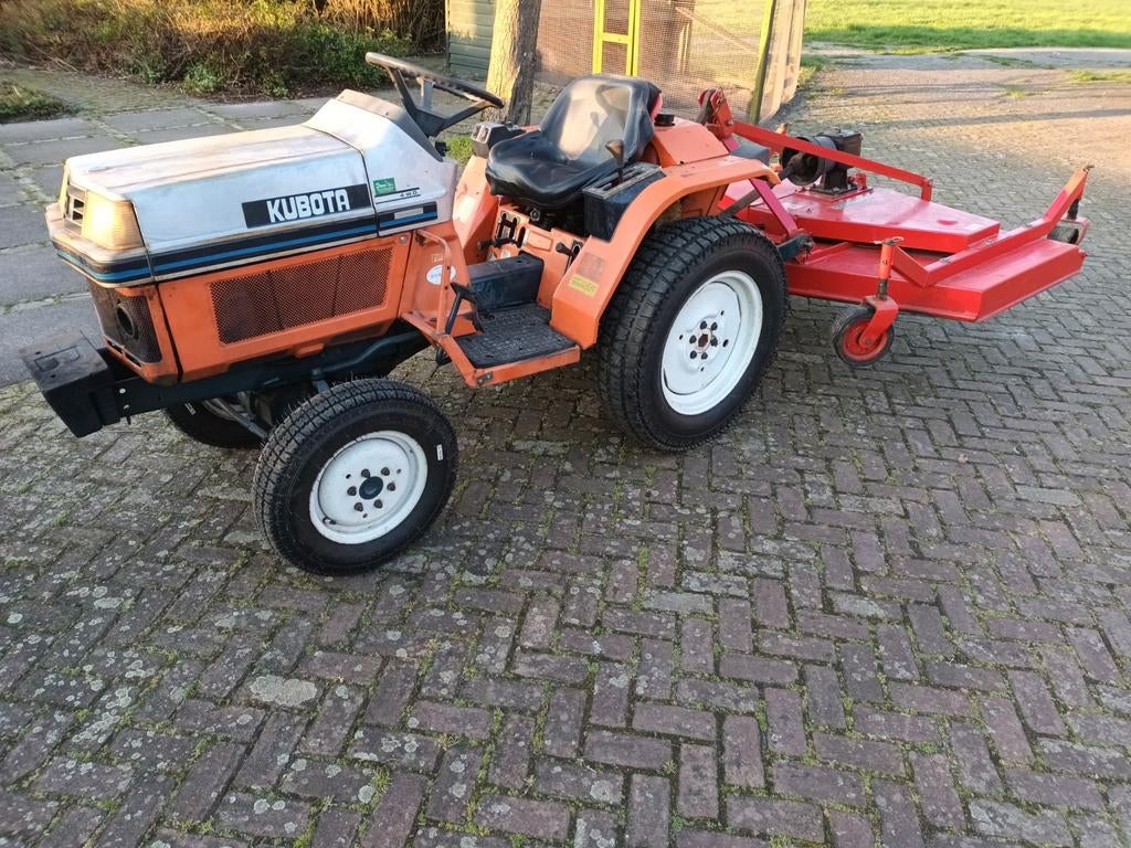 Kubota b1502dt avec faucheuse/touffeur de 180 cm de large, Jardin & Terrasse, Tondeuses autoportées, Enlèvement