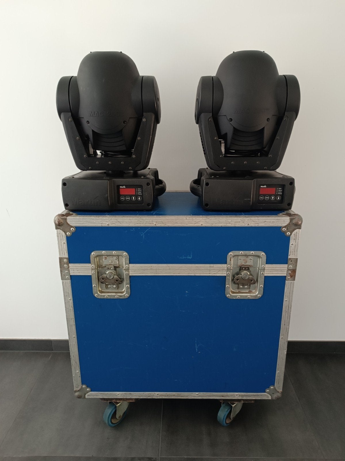 Martin Mac 250 set van 6 + fc, Muziek en Instrumenten, Licht en Laser, Ophalen, Gebruikt, Licht, Geluidgestuurd