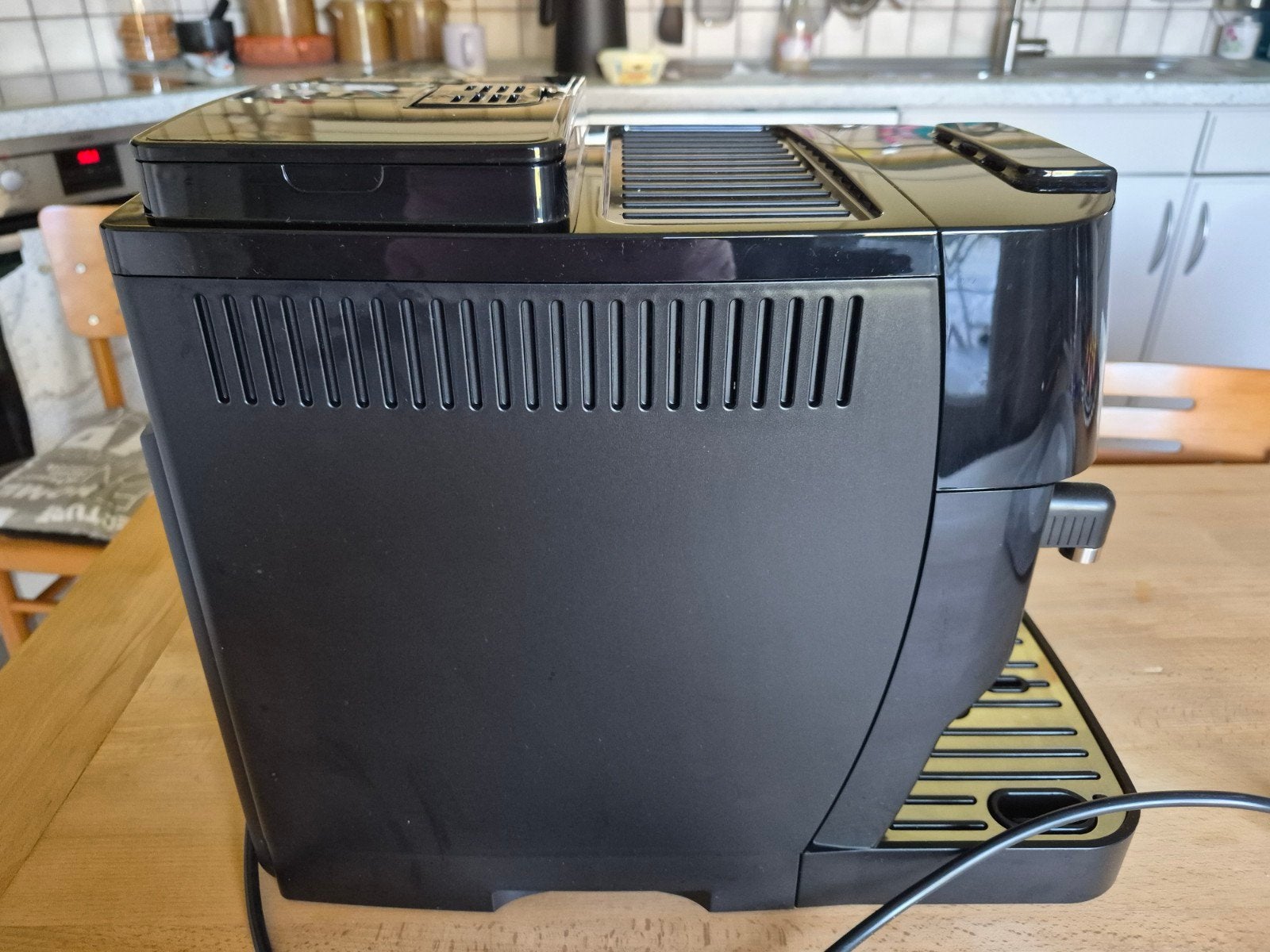 Delonghi volautomatische espressomachine 6 mnd met garantie, Ophalen, Nieuw