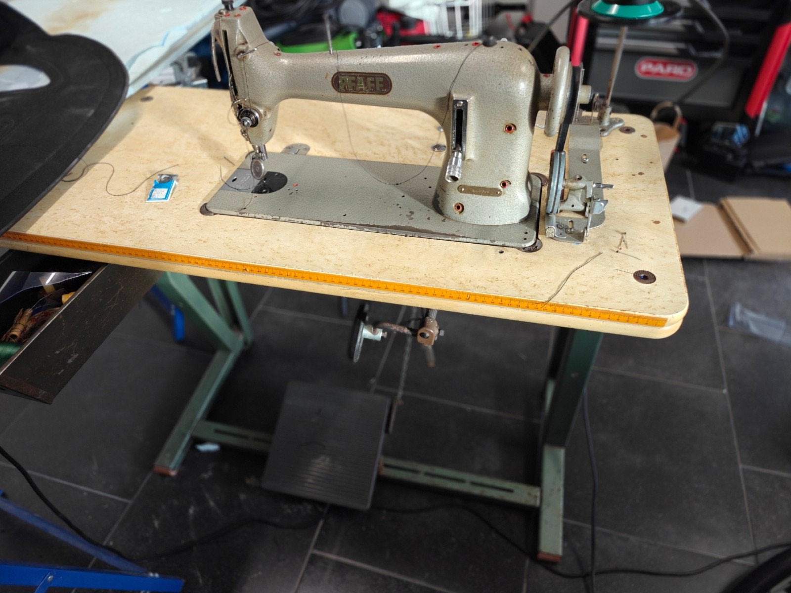 Industriele goed werkende Pfaff naaimachine oersterk, Hobby en Vrije tijd, Naaimachines en Toebehoren, Ophalen, Naaimachine, Pfaff