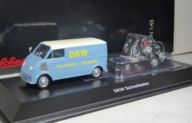 1:43 Schuco 02388 DKW Schnellaster, aanhanger & 2x Motoren, Ophalen of Verzenden, Zo goed als nieuw, Auto, Schuco