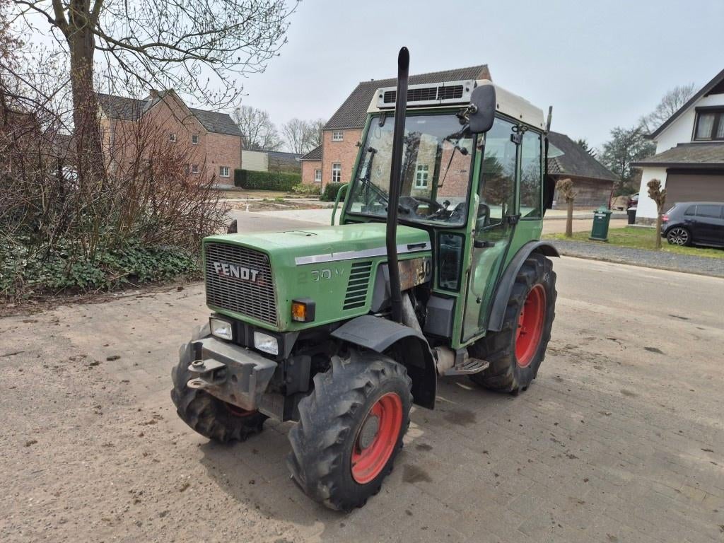 Fendt 260V smalspoor, Zakelijke goederen, Landbouw | Tractoren, Ophalen, Gebruikt, Meer dan 10000, Tot 80 Pk