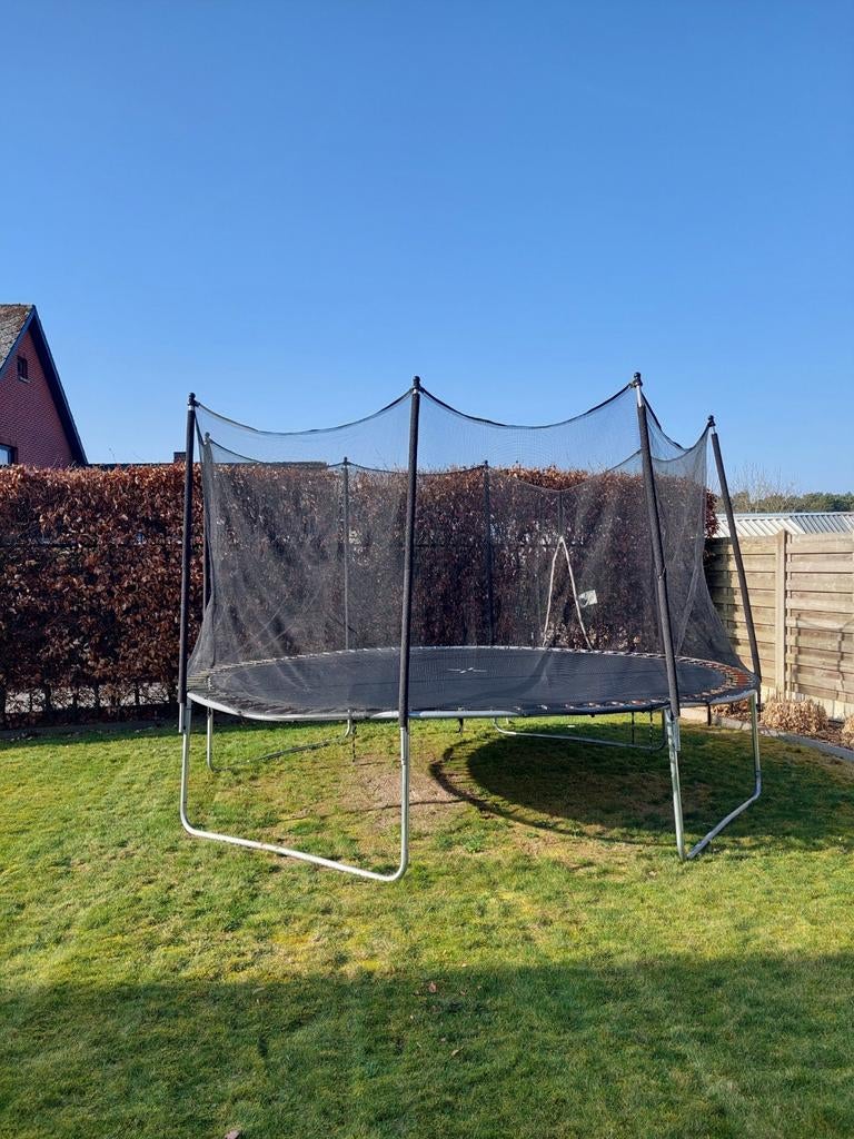 Trampoline 42787, Ophalen