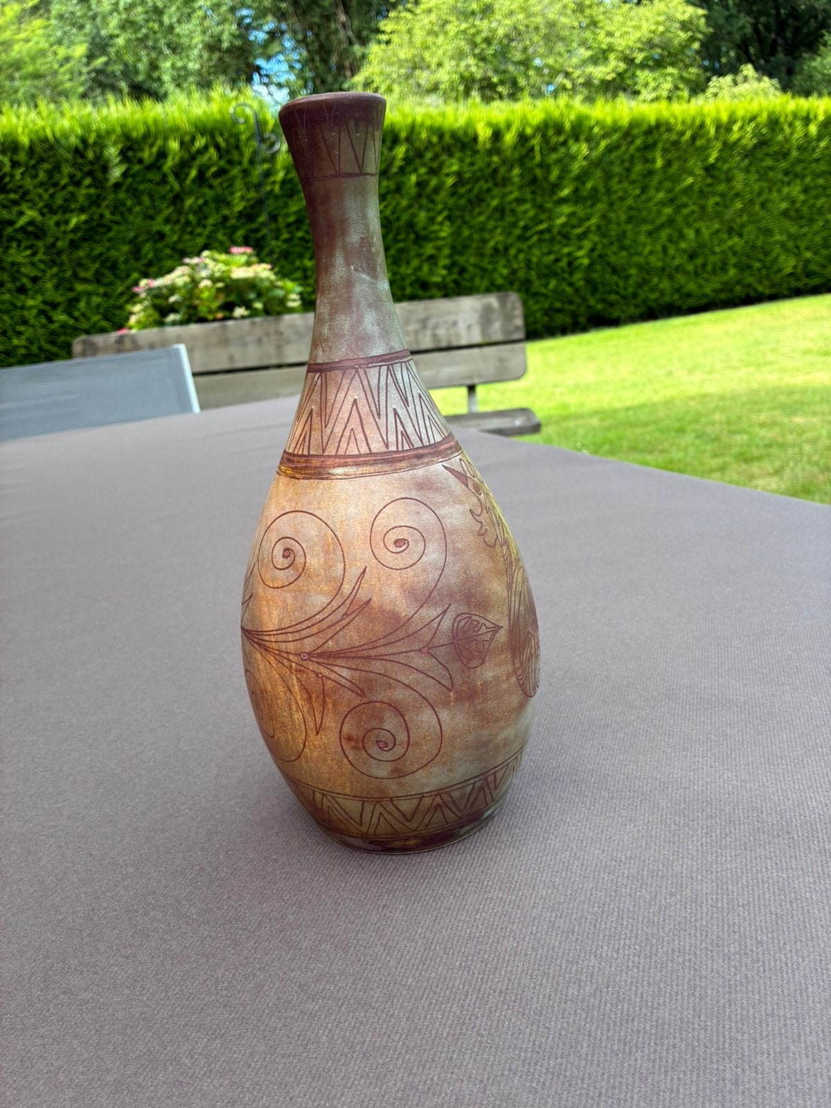 Vase F. Ré Vallauris, Enlèvement