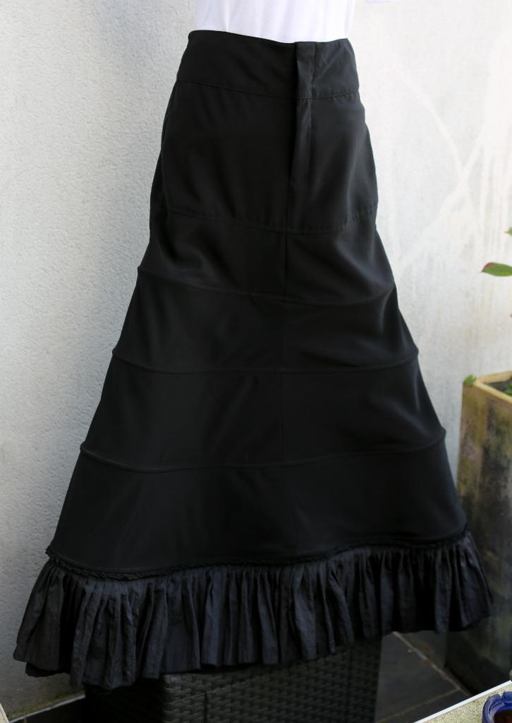 Magniiiiifique jupe de soirée noire avec arceaux T38/40, Taille 38/40 (M), Enlèvement ou Envoi, Comme neuf, Noir