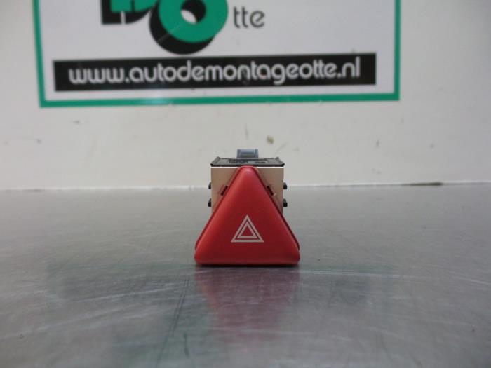 Commutateur éclairage d'urgence d'un Volkswagen Golf (Golf, Autos : Pièces & Accessoires, Volkswagen, -, 3 mois de garantie, Utilisé