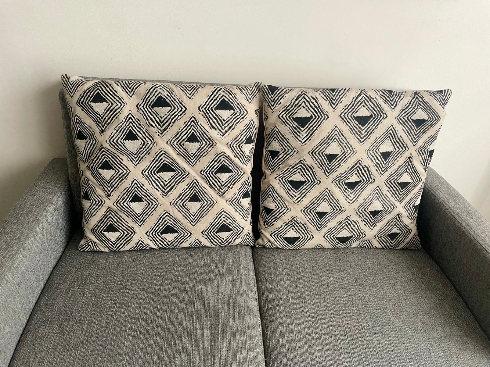 4 x très beaux coussins Zara Hôme, Huis en Inrichting, Overige merken, Vierkant, Ophalen of Verzenden, Zo goed als nieuw