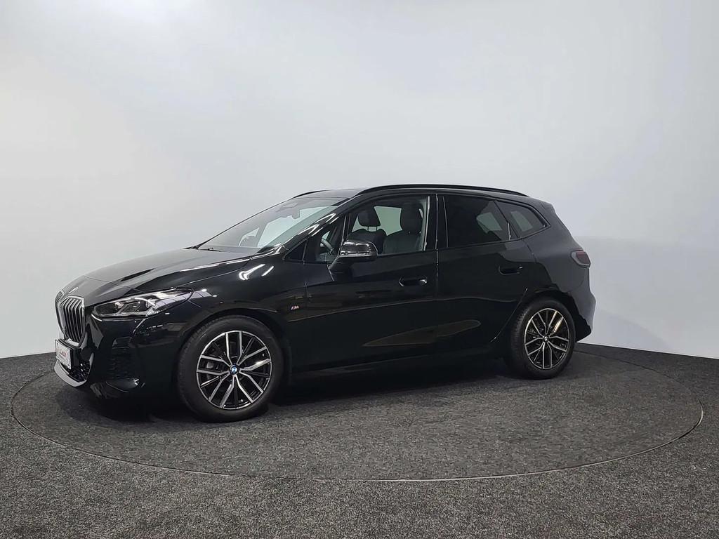 BMW 2 Serie Tourer 218 Active | M Pack | Automaat | 2025 | 2, Auto's, BMW, Gebruikt, 136 pk, Zwart, Bedrijf
