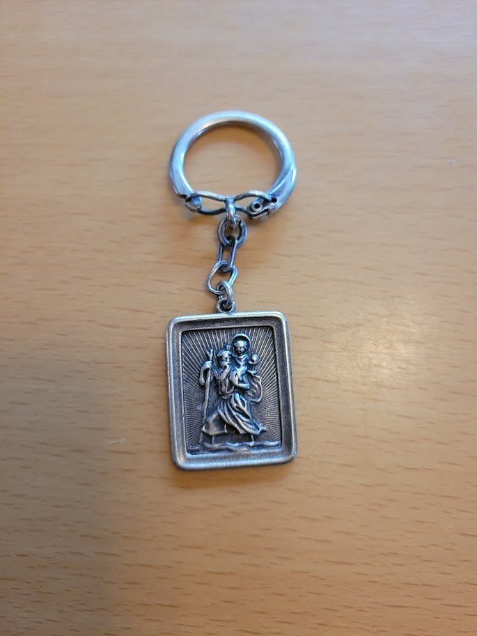 Sleutelhanger zilver St Christophe, Ophalen of Verzenden, Zo goed als nieuw, Knuffel of Figuurtje