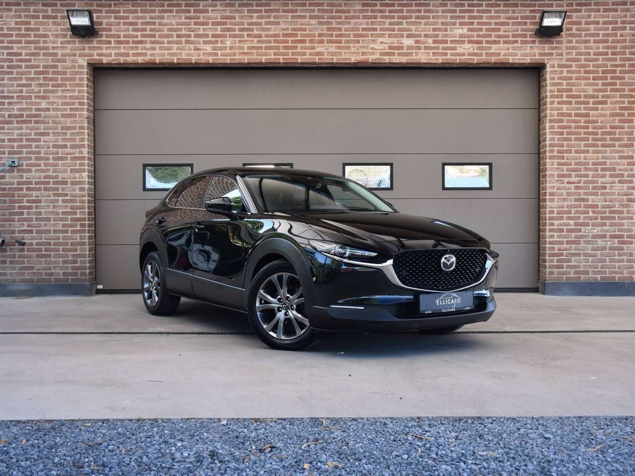 Mazda CX-30 2.0i SKYACTIV-X SKYCRUISE / SCHUIFDAK / 360° CA, Auto's, 0 min, 179 pk, Zwart, 5 zetels