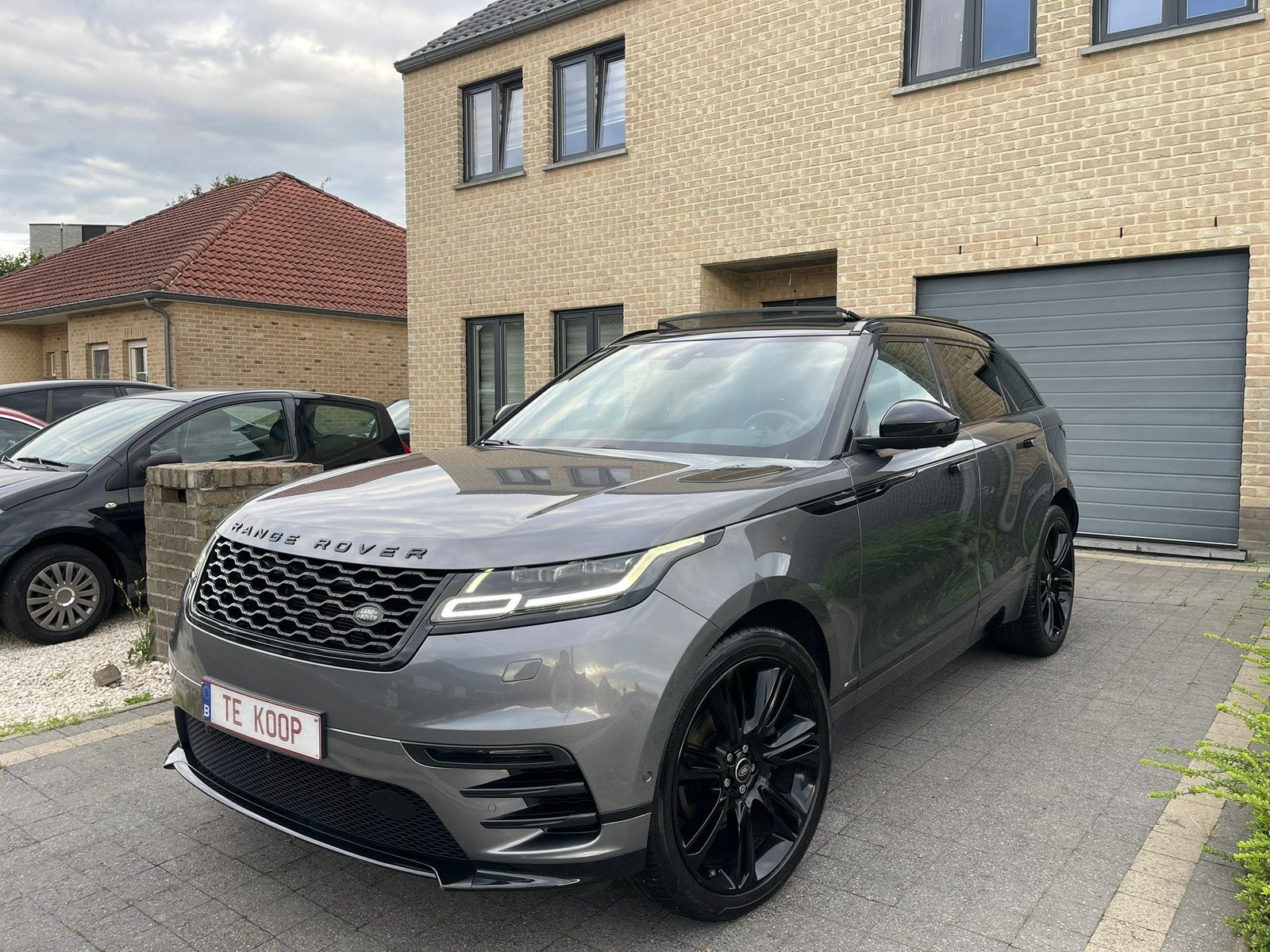 Range Rover Velar 3.0 D300 R-Dynamic HSE 300 PK AUTOMAAT 4x4, Cuir, Achat, 2997 cm³, Euro 6