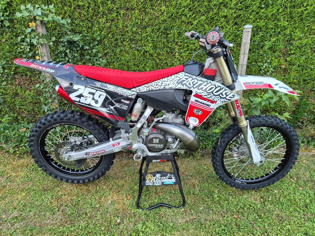 Fantic 250xx 2023 30h, FANTIC MOTOR, Occasion, Jusqu'à 11 kW, Échappement sport