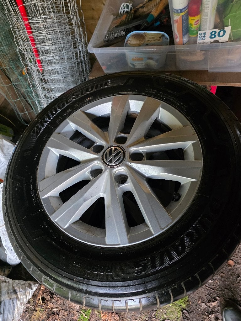 4 originele volkswagen velgen met zomerbanden, 215 mm, Enlèvement ou Envoi, 16 pouces, Pneus été