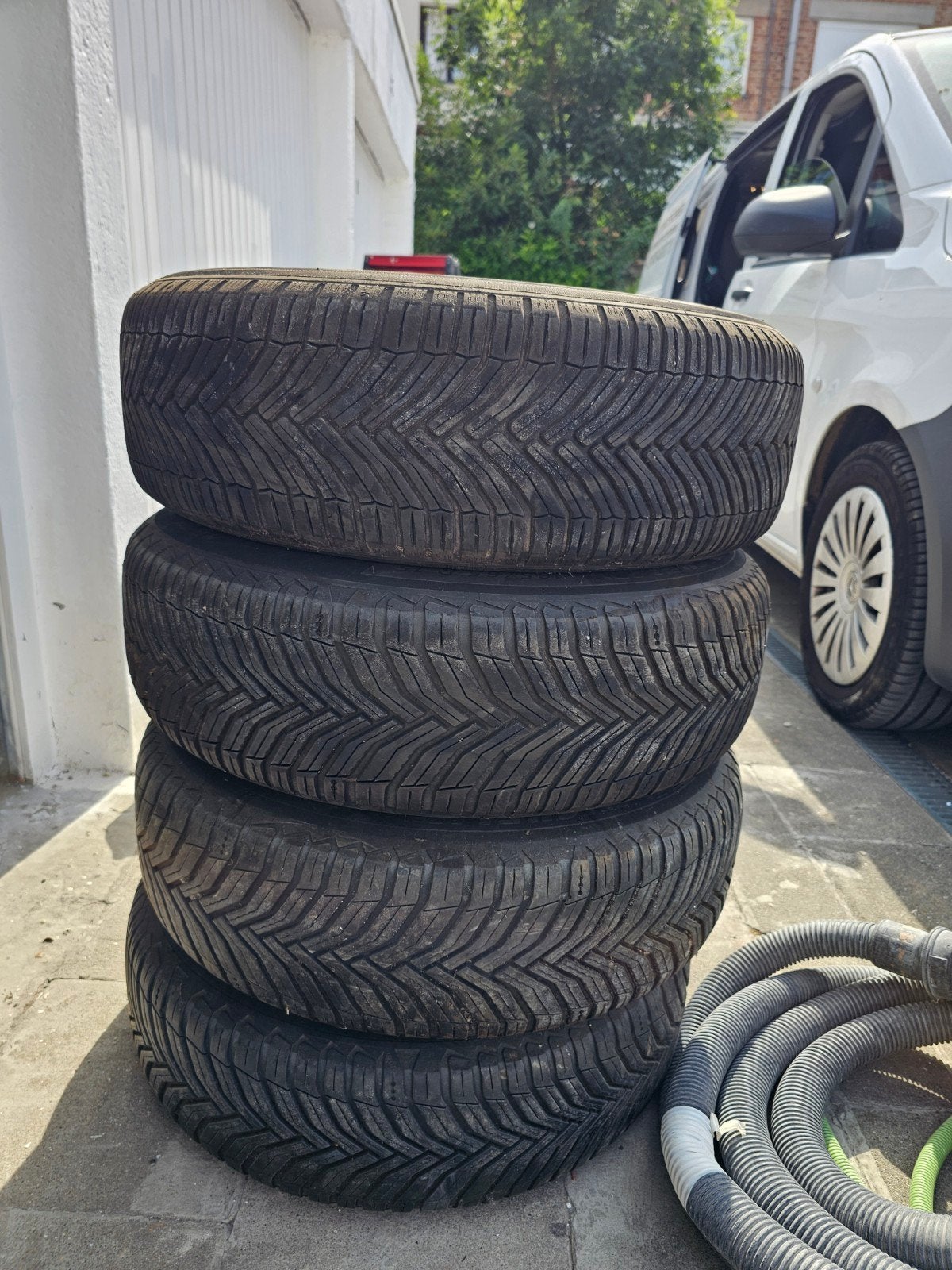 A vendre 8 pneus Michelin, Enlèvement ou Envoi