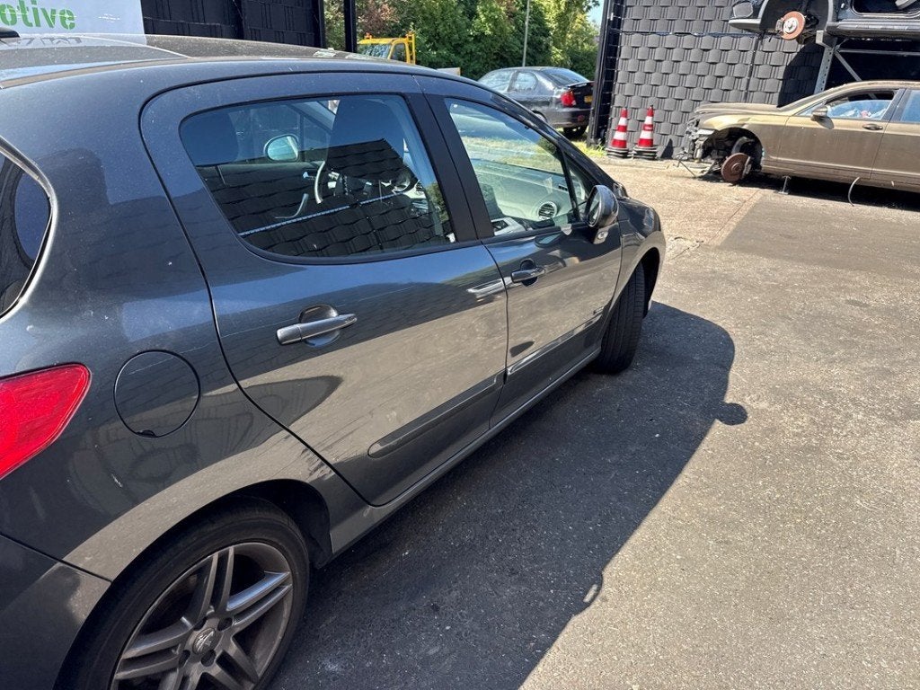 TANKKLEP Peugeot 308 (4A / C) (01-2007/12-2015), Kontakt-peugeot@peugeot.com, Gebruikt, Peugeot Deutschland GmbH, Bahnhofsplatz
65423  Rüsselsheim, DE