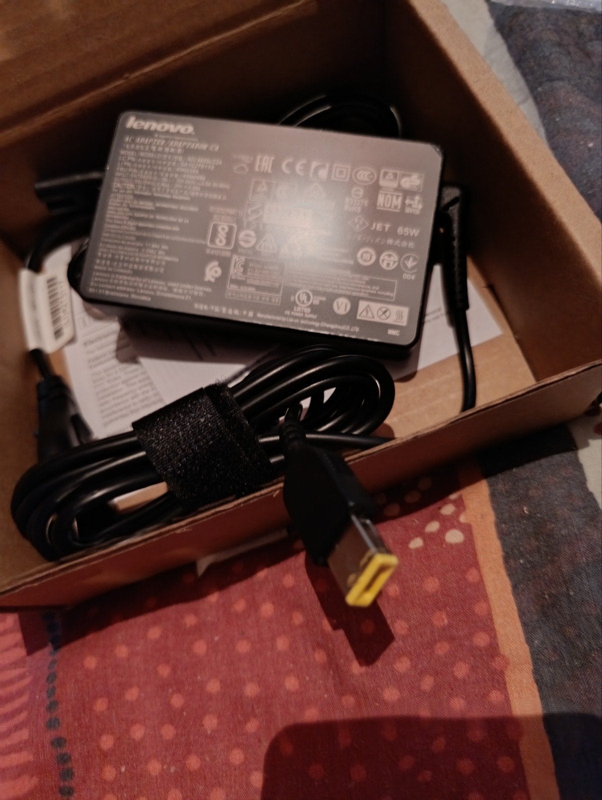 Lenovo 65Wath-oplader (thinkpad) Nieuw, Computers en Software, Laptop-opladers, Ophalen of Verzenden
