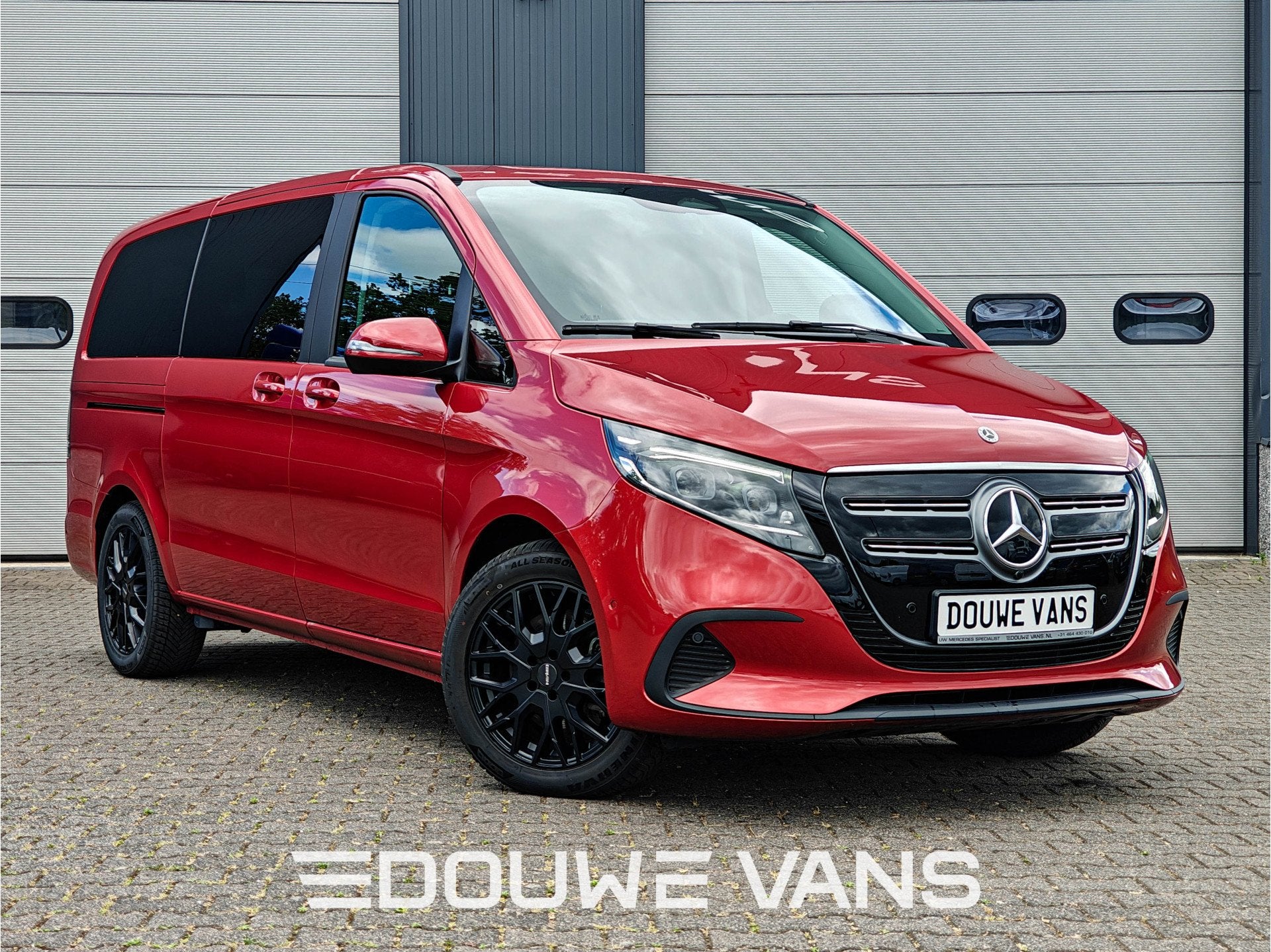 Mercedes-Benz EQV L2 300 Facelift Model 2x schuifdeur Camera, Autos, Rouge, Achat, 100 kWh, Entreprise