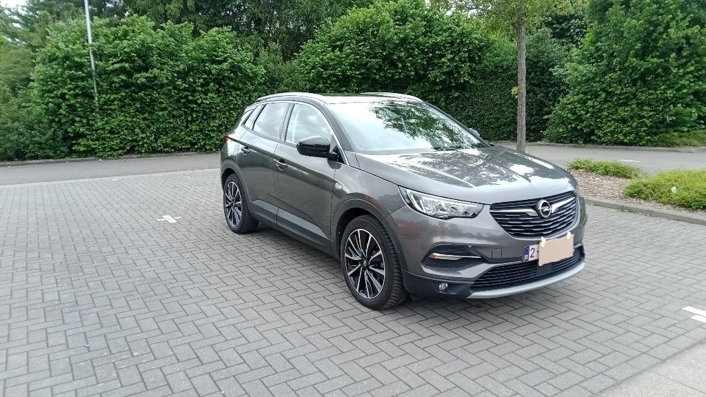 Grandland X PHEV 1.6Turbo 4WD, 46000km, Nieuwe Batterij, Automaat, Dealer onderhouden, Navigatiesysteem, Euro 6