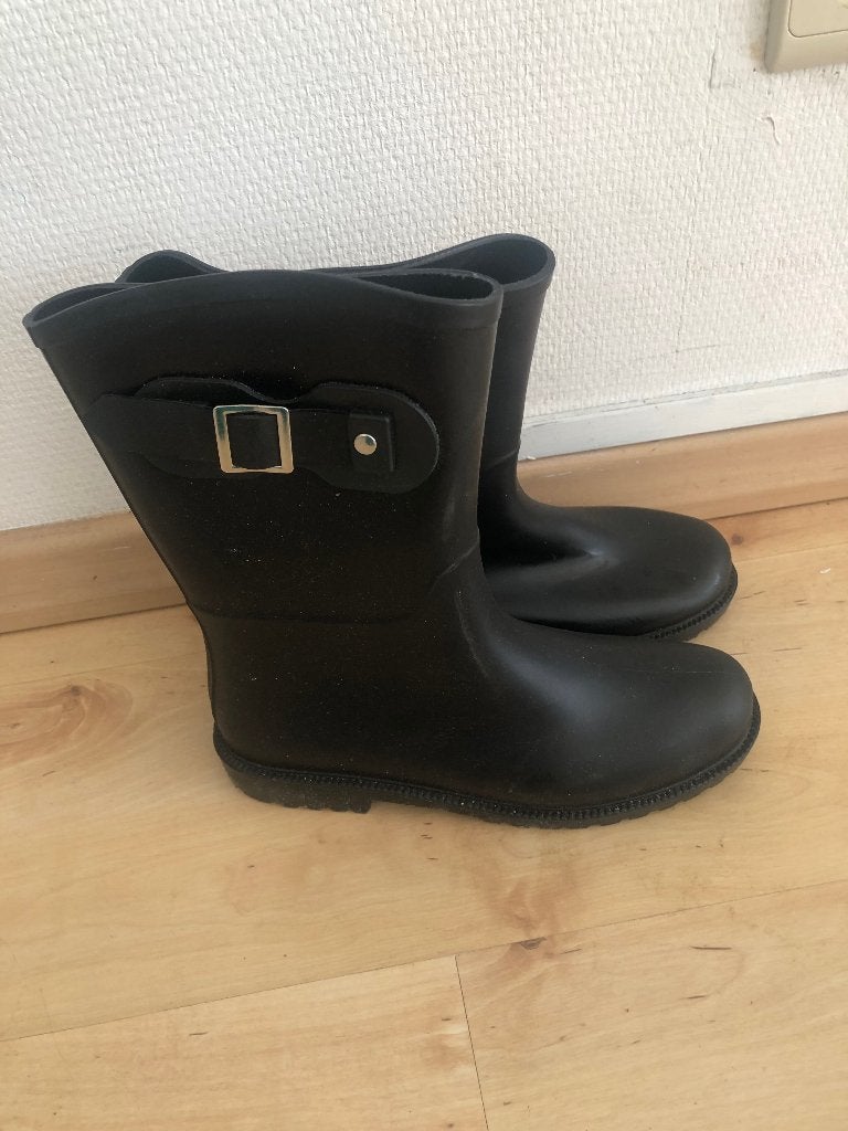 Zwarte laarzen., Vêtements | Femmes, Vêtements Femmes Autre, Cucco, Enlèvement ou Envoi, Comme neuf