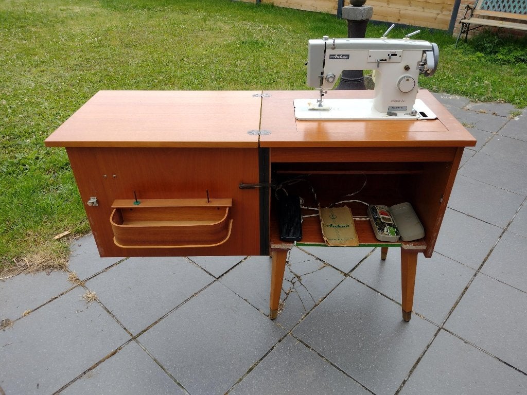 Naaimachine Anker +kast & toebehoren, Hobby & Loisirs créatifs, Couture & Fournitures, Enlèvement, Utilisé