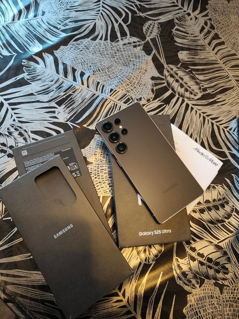 Samsung s25 ultra titanium black 256GB