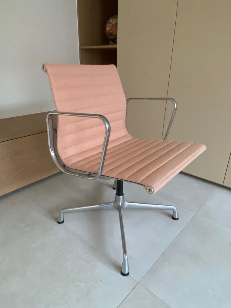 Eames bureaustoel, Ophalen, Overige kleuren, Zo goed als nieuw, Bureaustoel