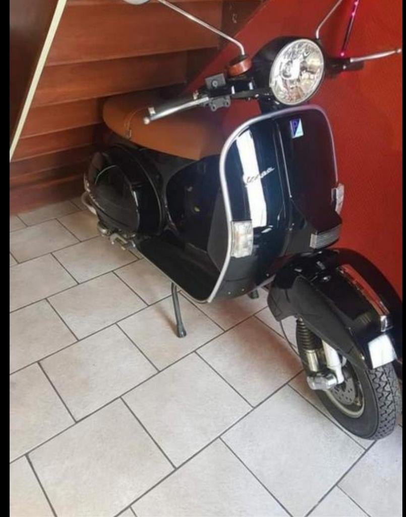 Vespa PX 150 neuve comme sortie du magasin du premier jour, Fietsen en Brommers, Scooters | Vespa, Overige modellen, Ophalen of Verzenden