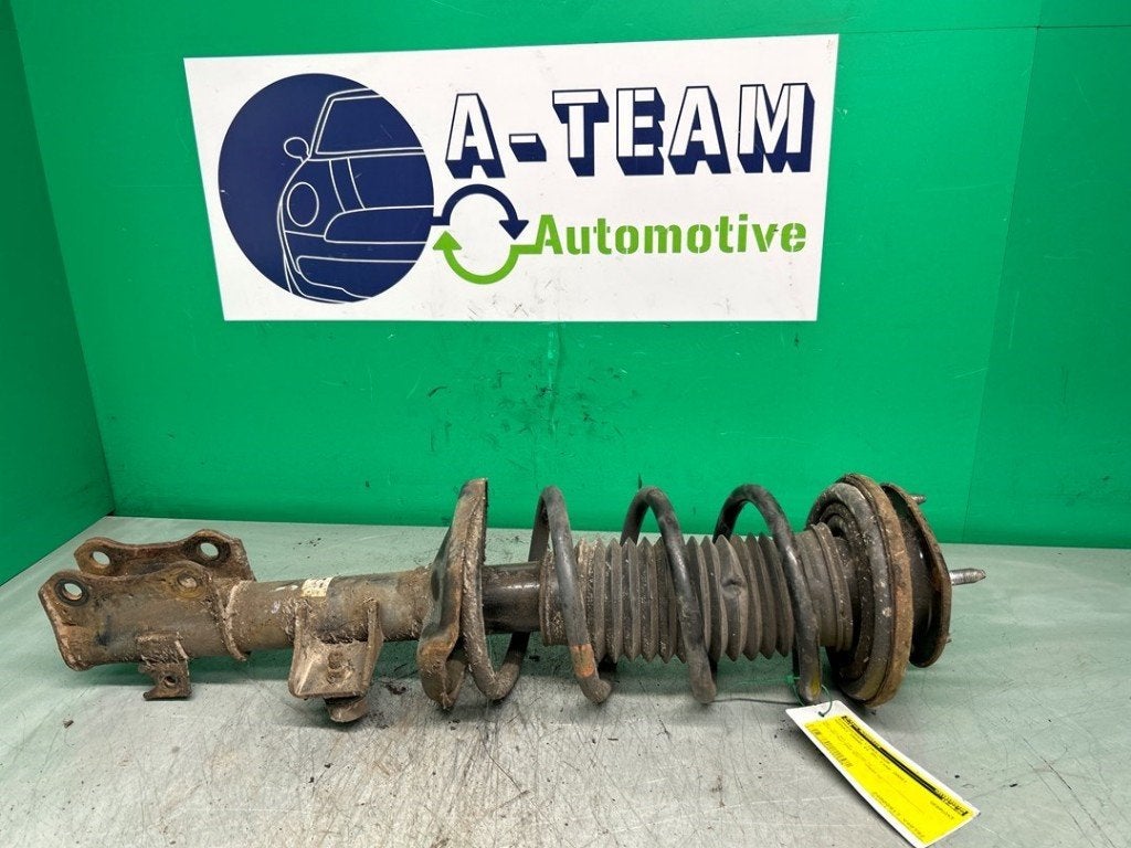 AMORTISSEUR OU ABSORBEUR DE CHOC AVANT GAUCHE Suzuki, Suzuki-Allee 7
64625  Bensheim, DE, Suzuki Deutschland GmbH, Kontakt@suzuki.de